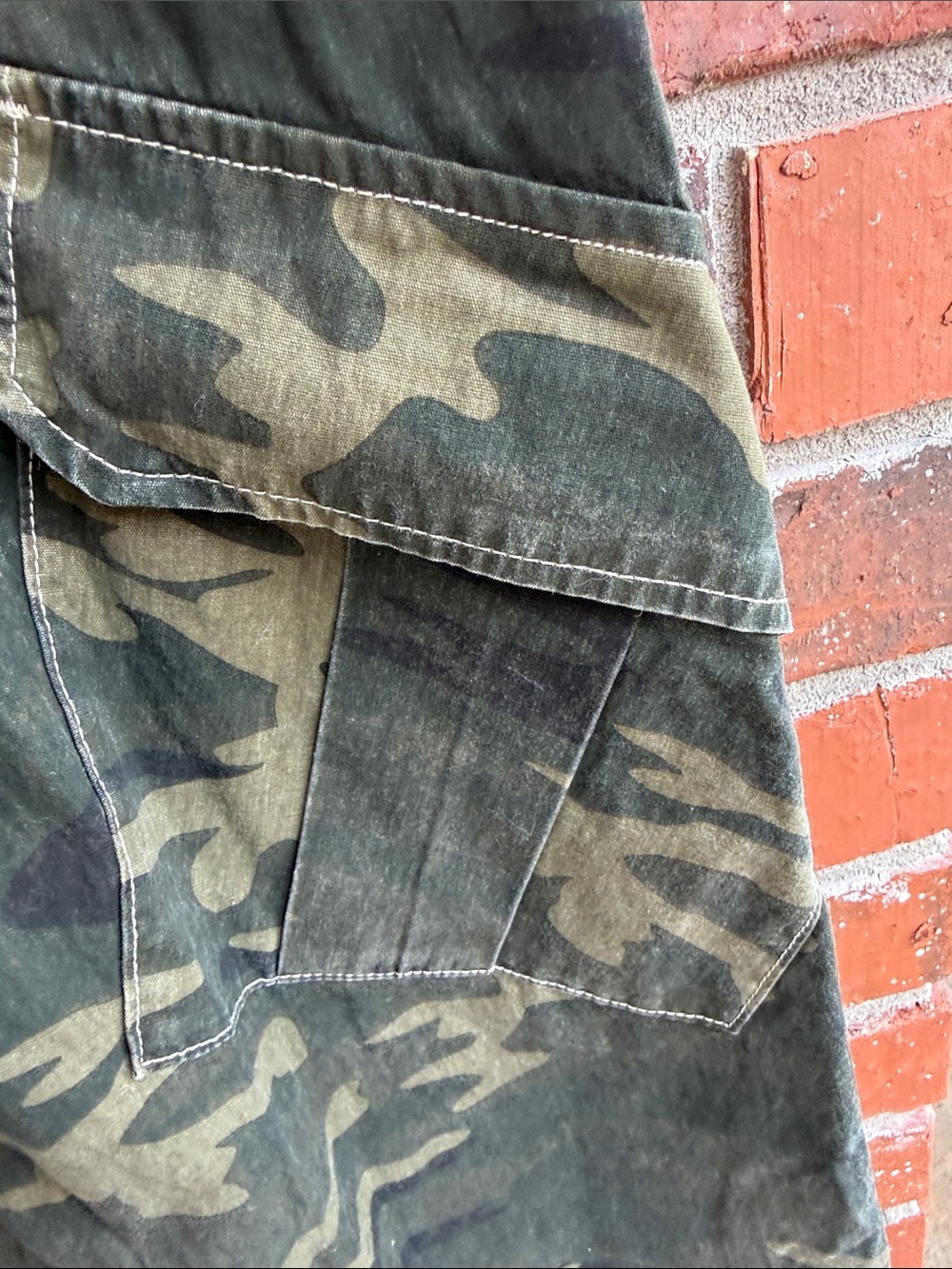 Baggy Wide Leg Camouflage Cargo Pants - Picture 7 of 8